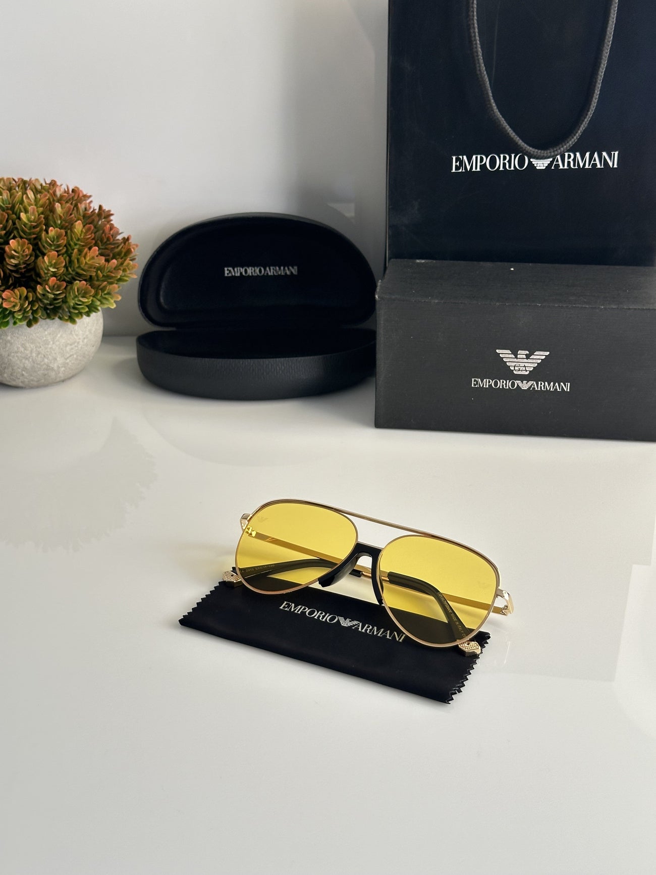 Emporio_Armani_2013_Gold_Yellow
