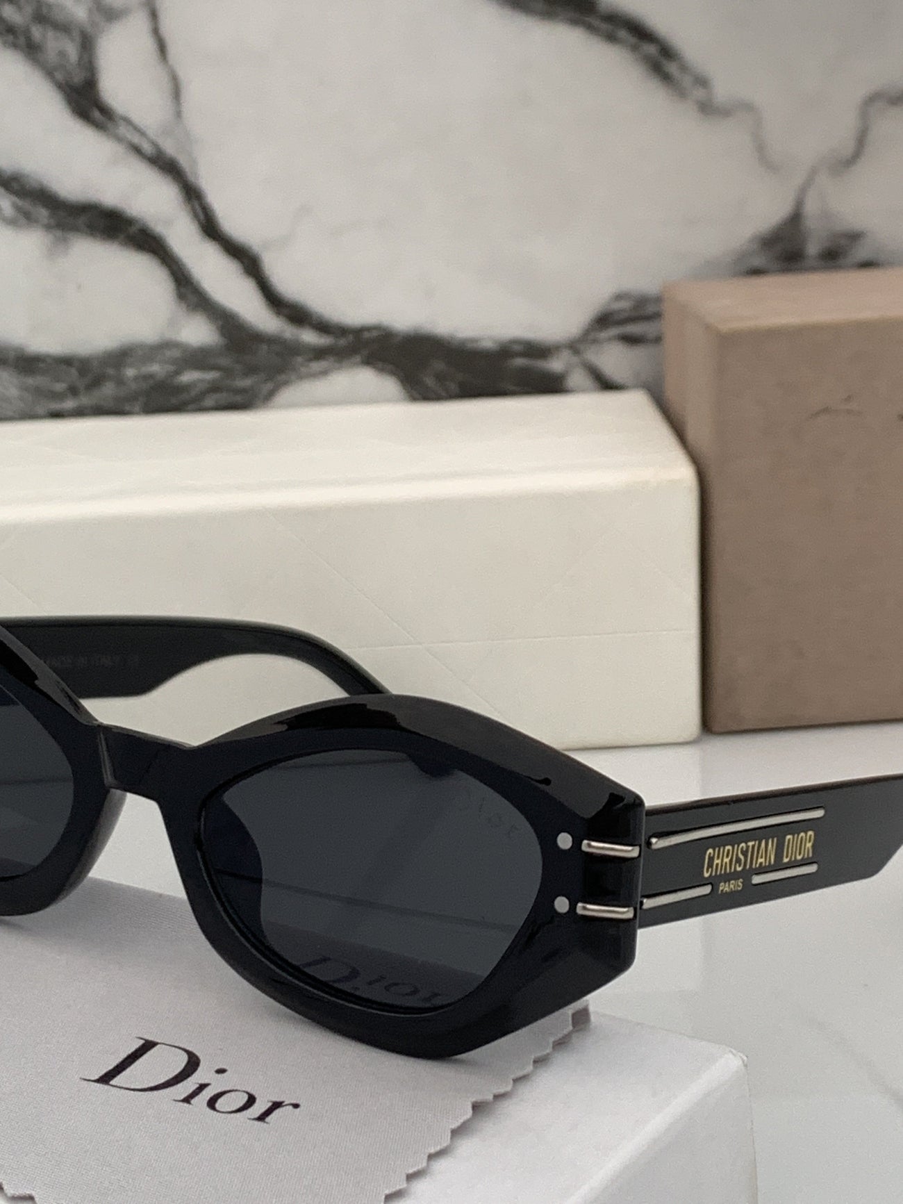 Dior_88875_full_balck