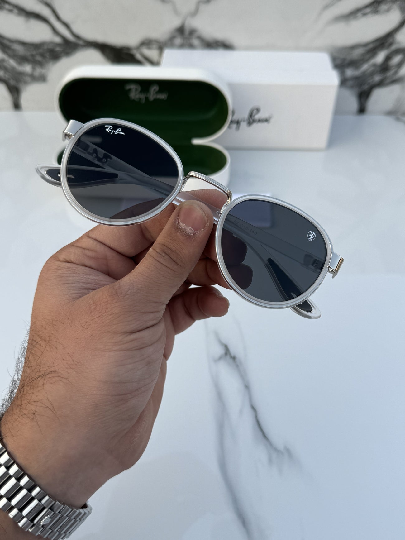 Rayban 3705 white black