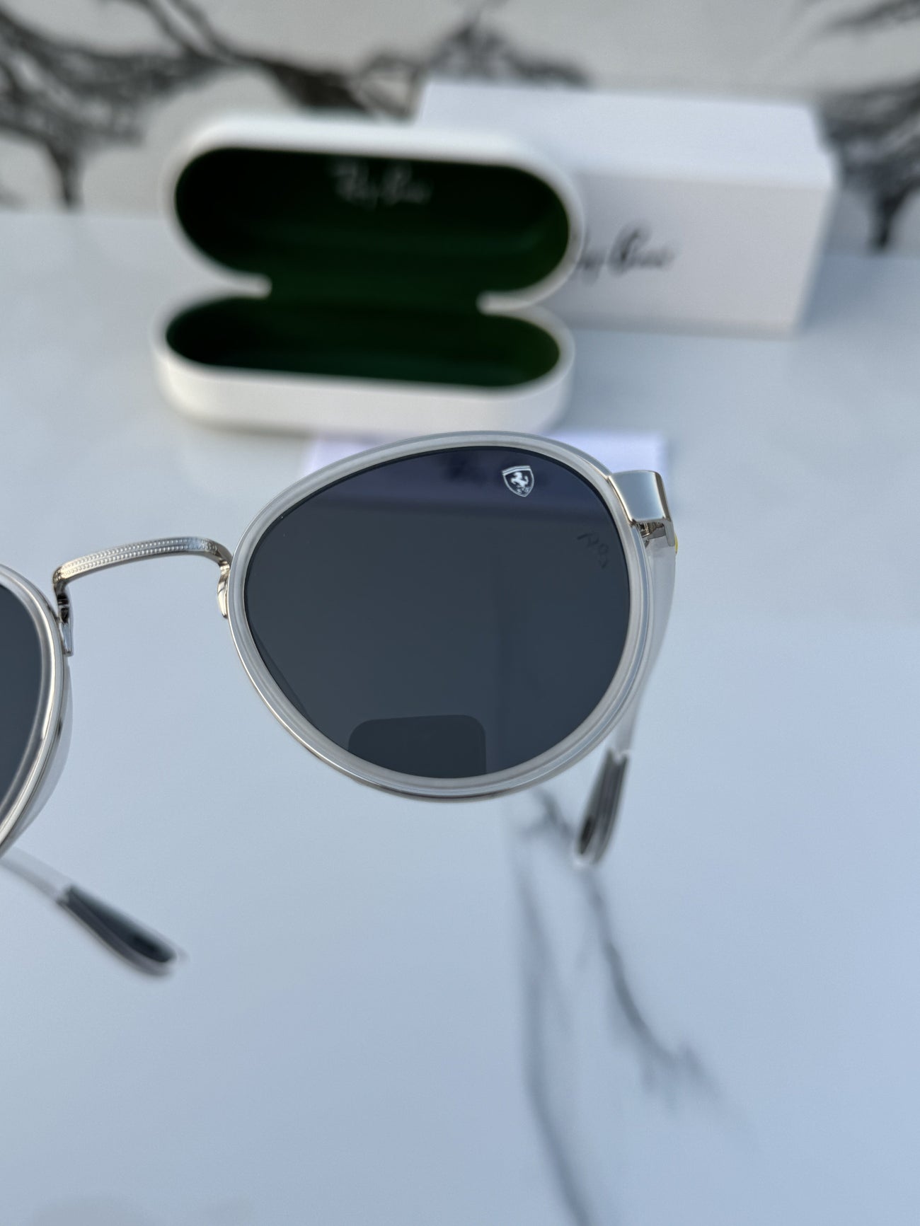 Rayban 3705 white black