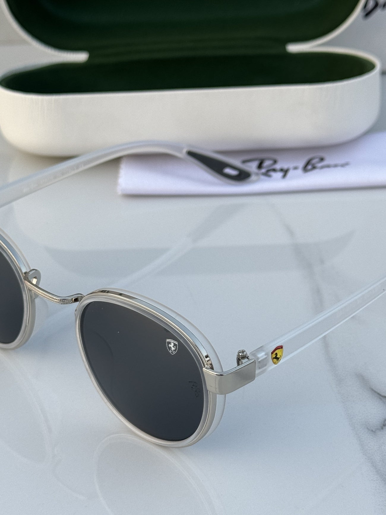 Rayban 3705 white black