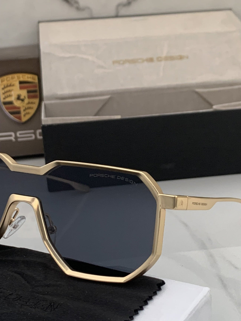 Porsche design 98145 gold black