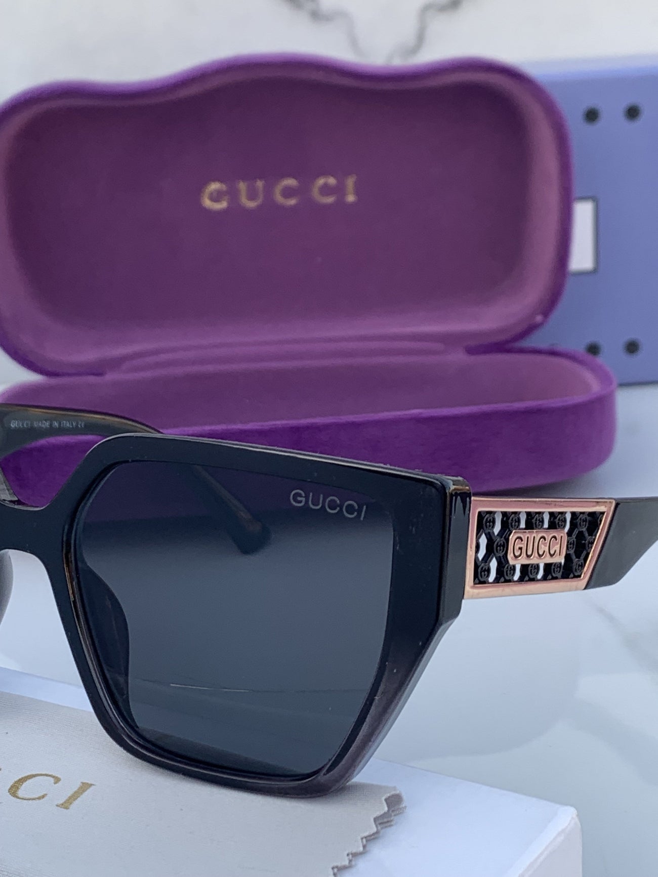 Gucci_80192_full_black