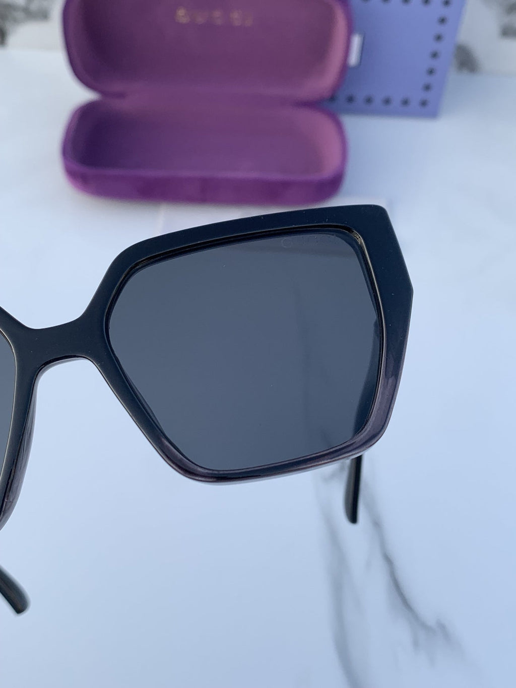 Gucci_80192_full_black