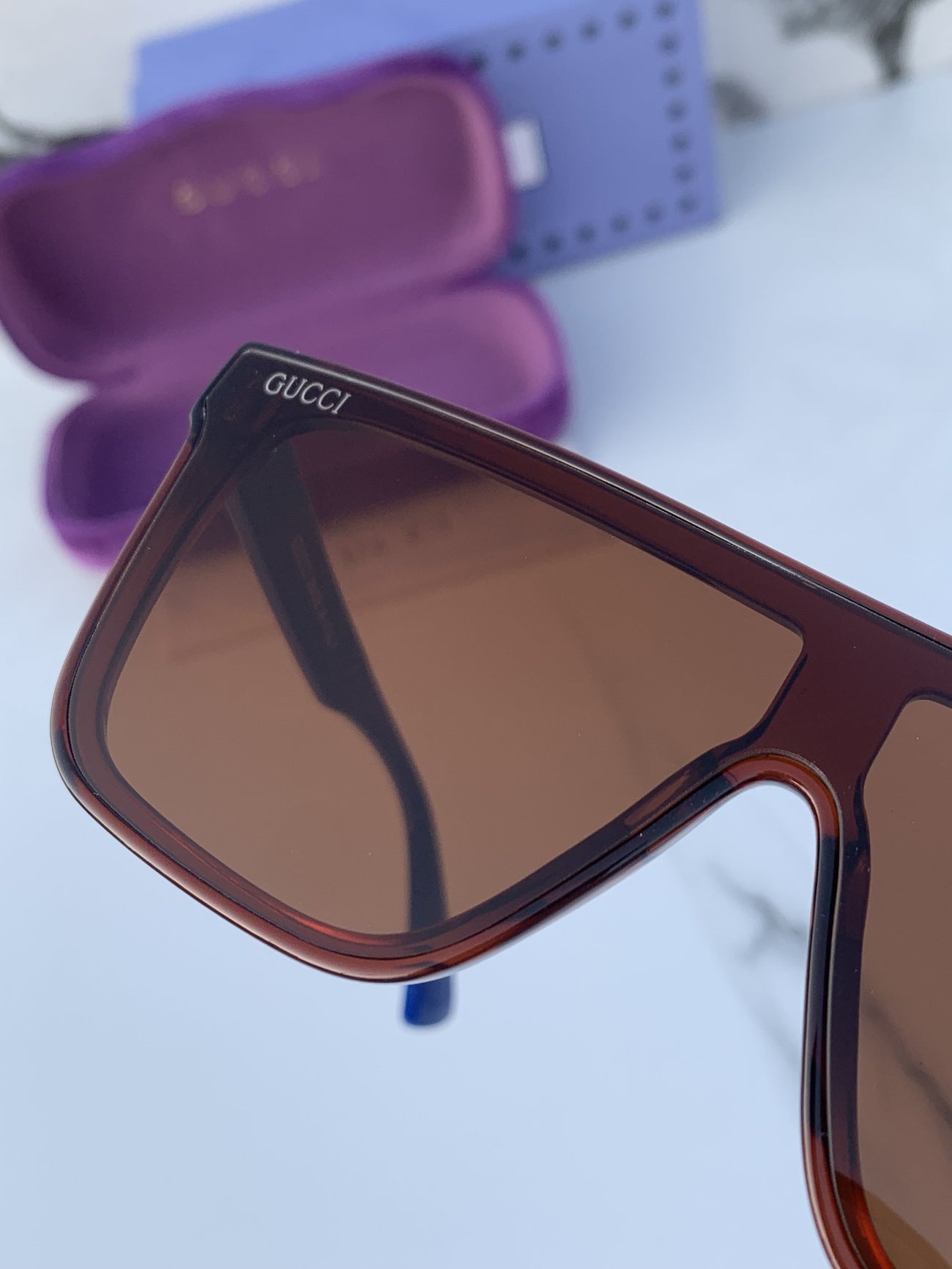 Gucci_1105_brown_blue