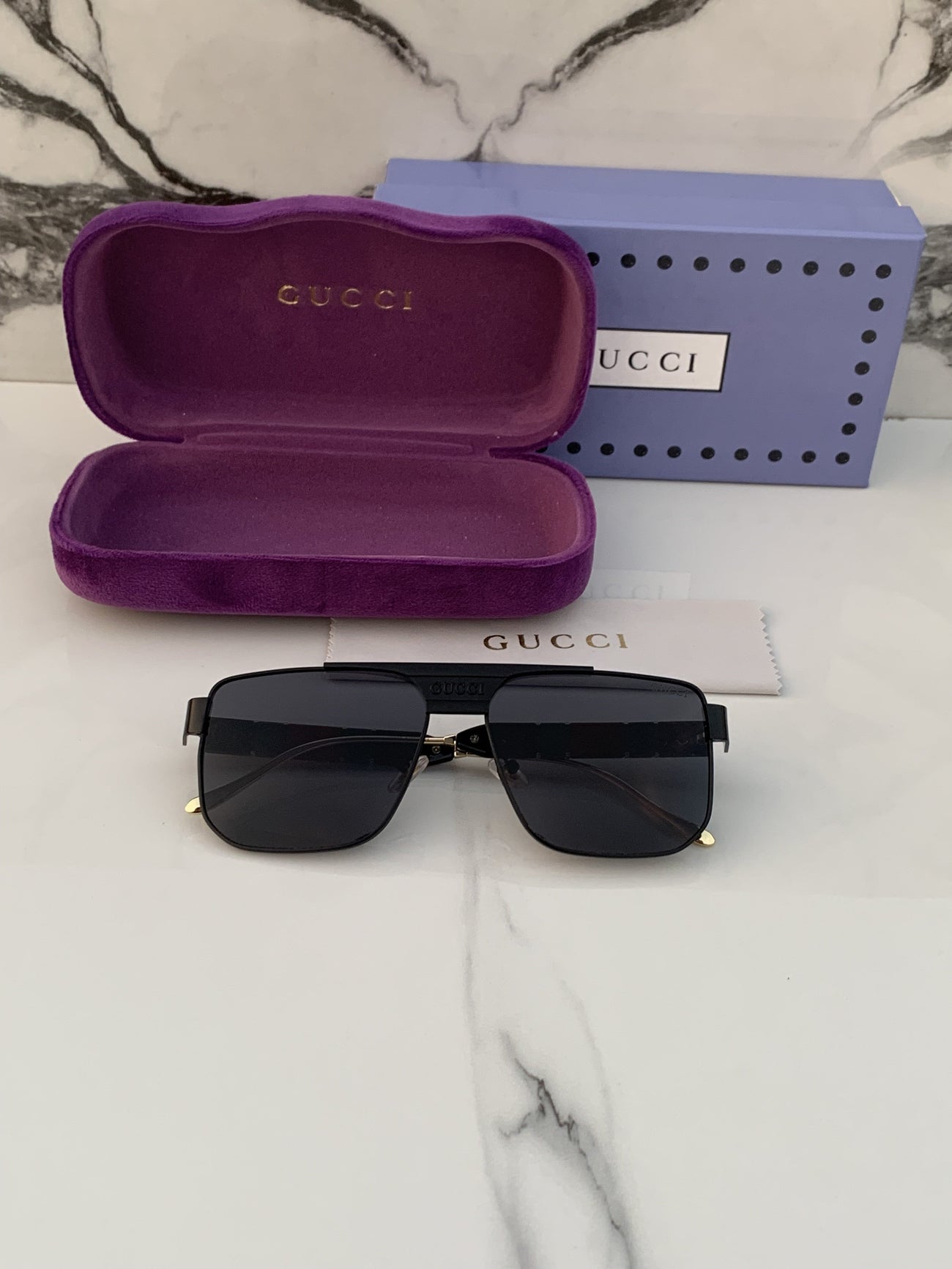 Gucci_135_full_black