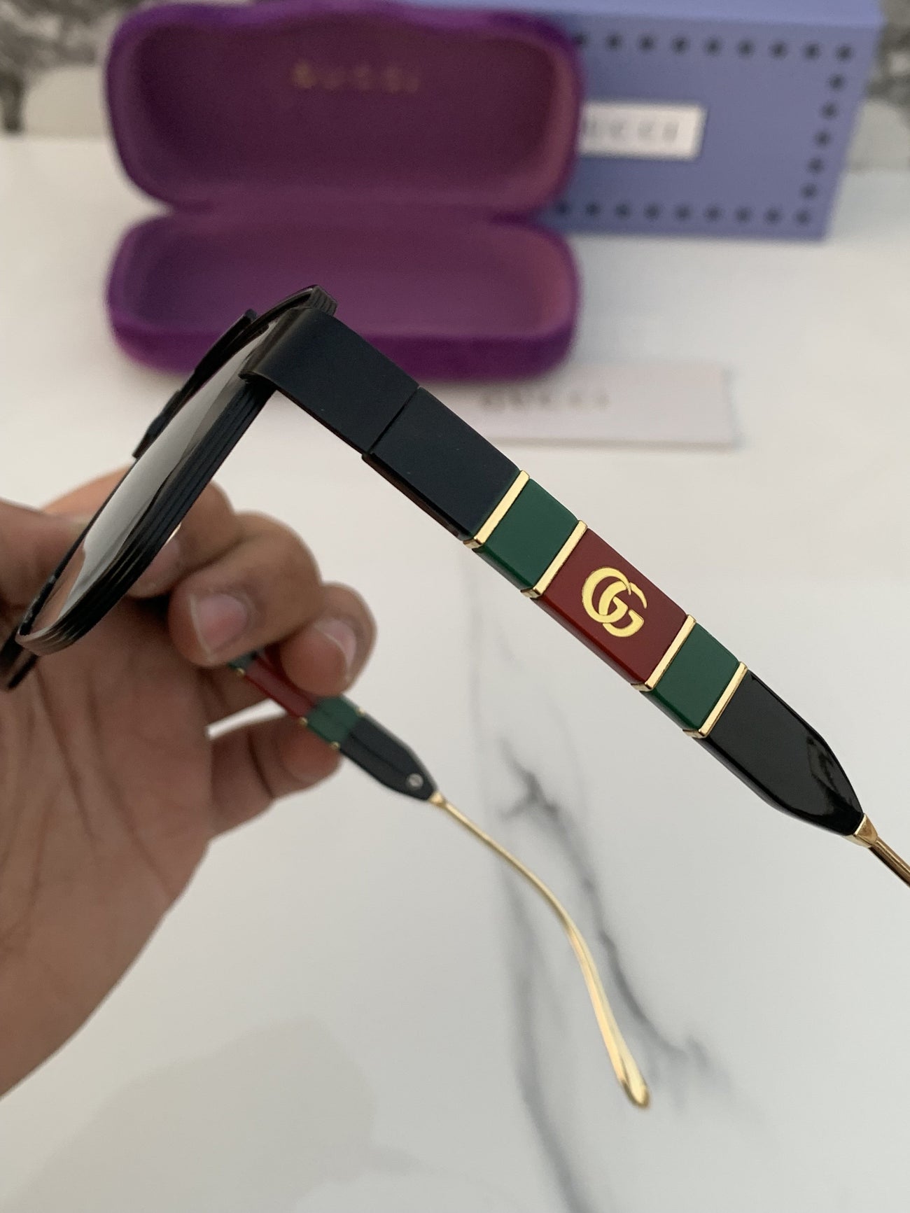 Gucci_135_full_black