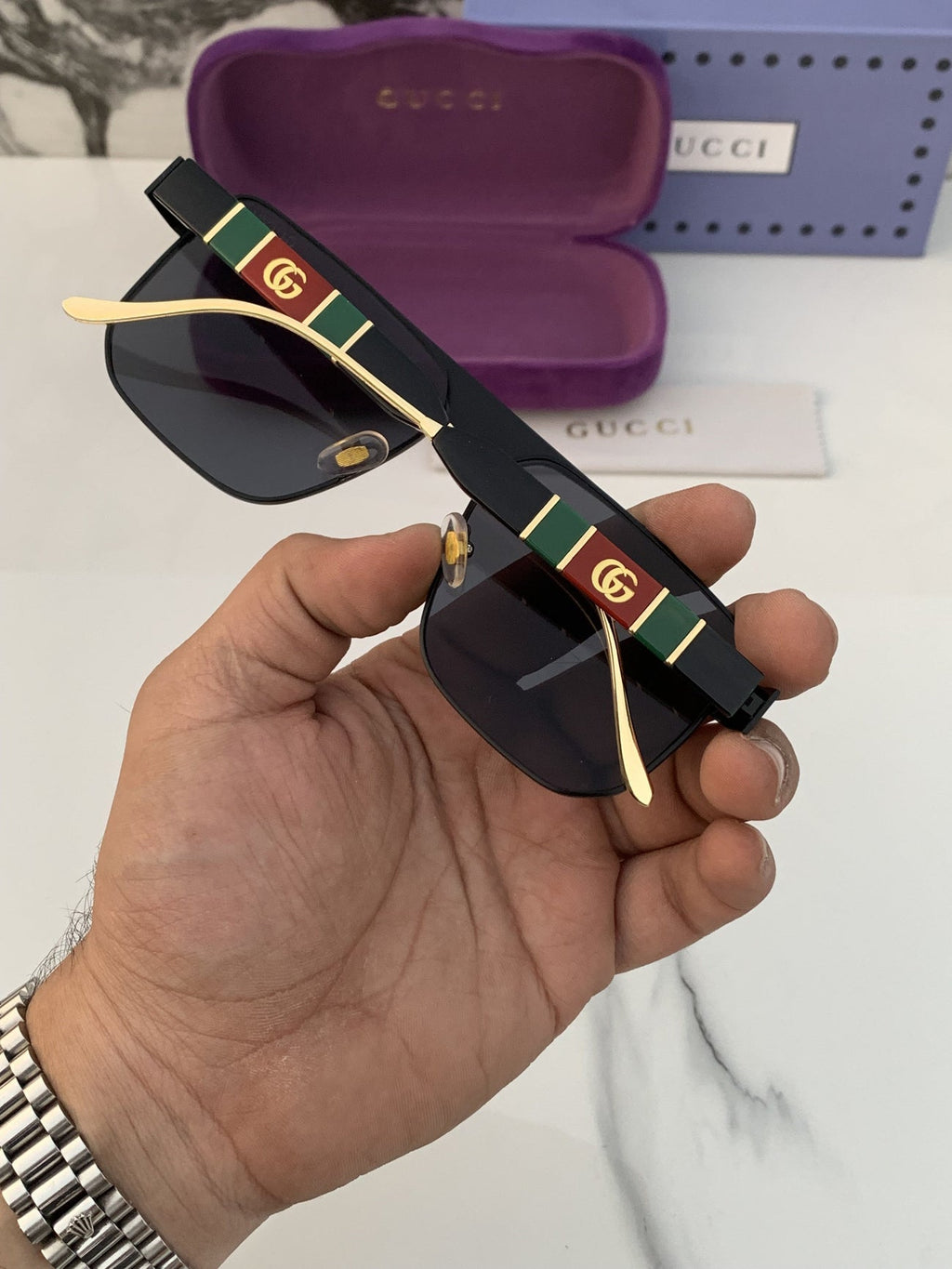 Gucci_135_full_black