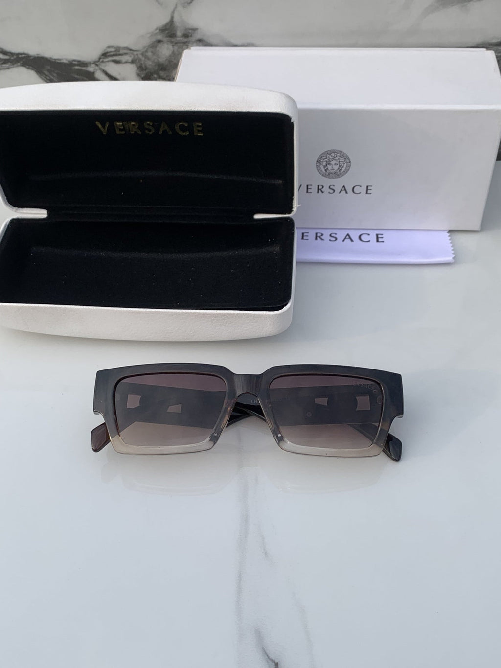 Versace_127_brown_white