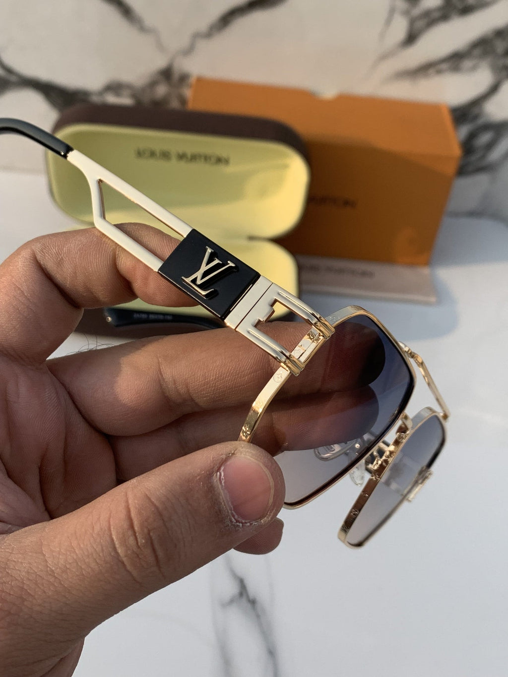 Louis_vuitton_798_sea_green_square