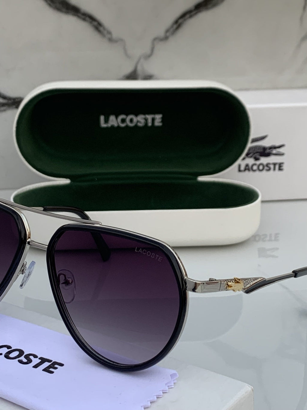 Lacoste_9224_silver_black