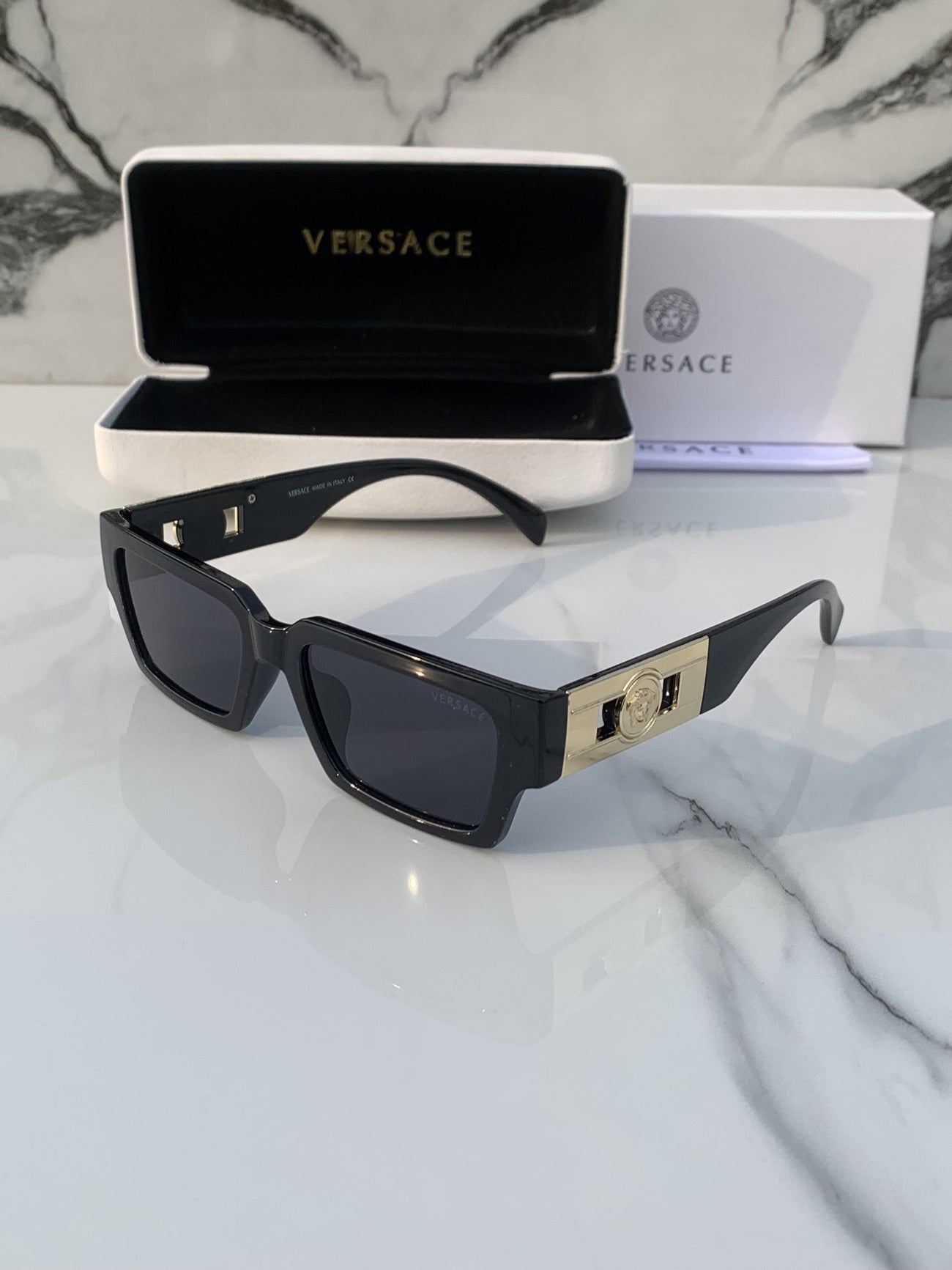 Versace_127_full_black
