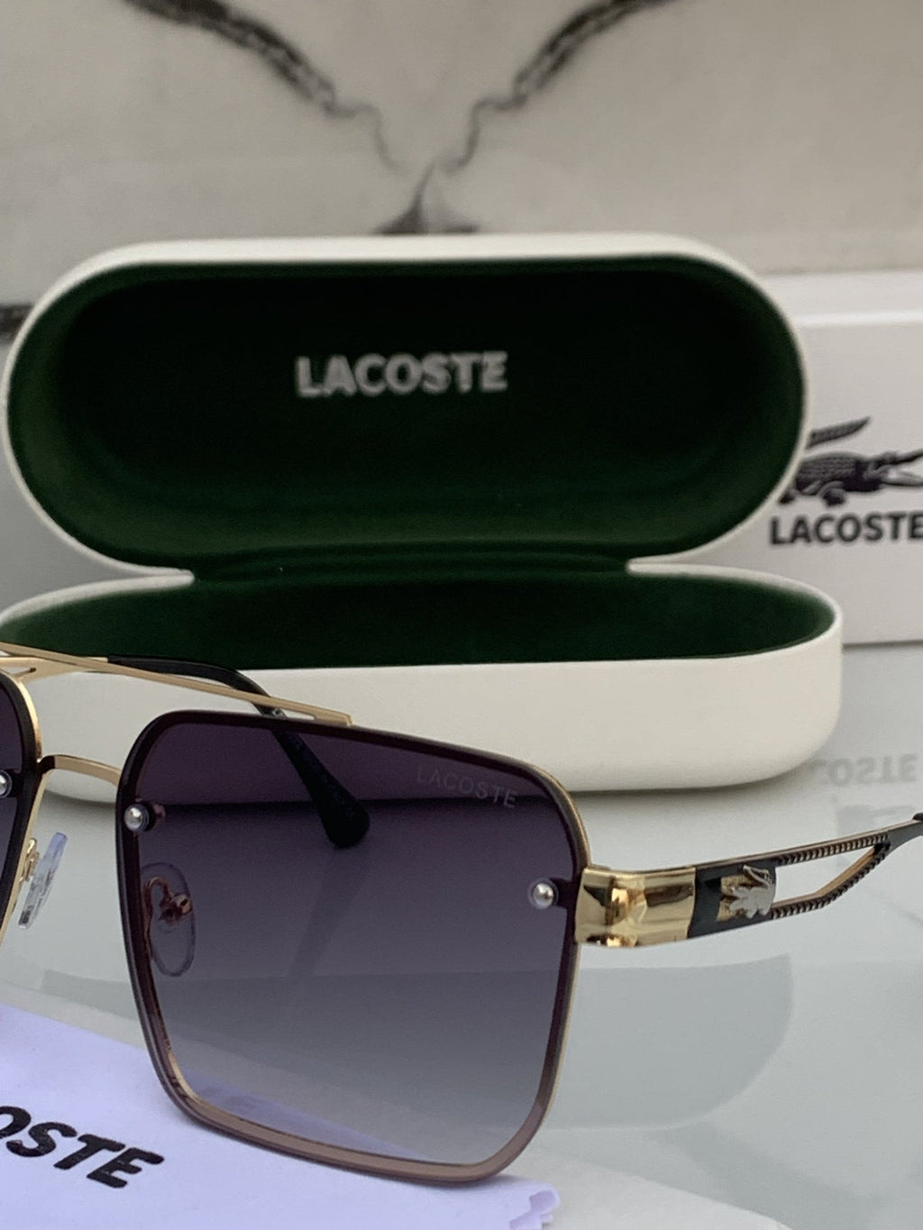 Lacoste_9231_gold_black