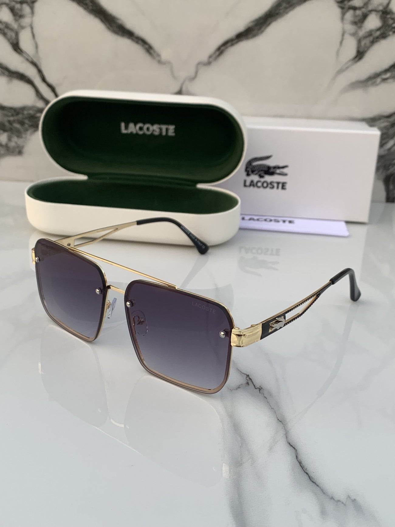 Lacoste_9231_gold_black
