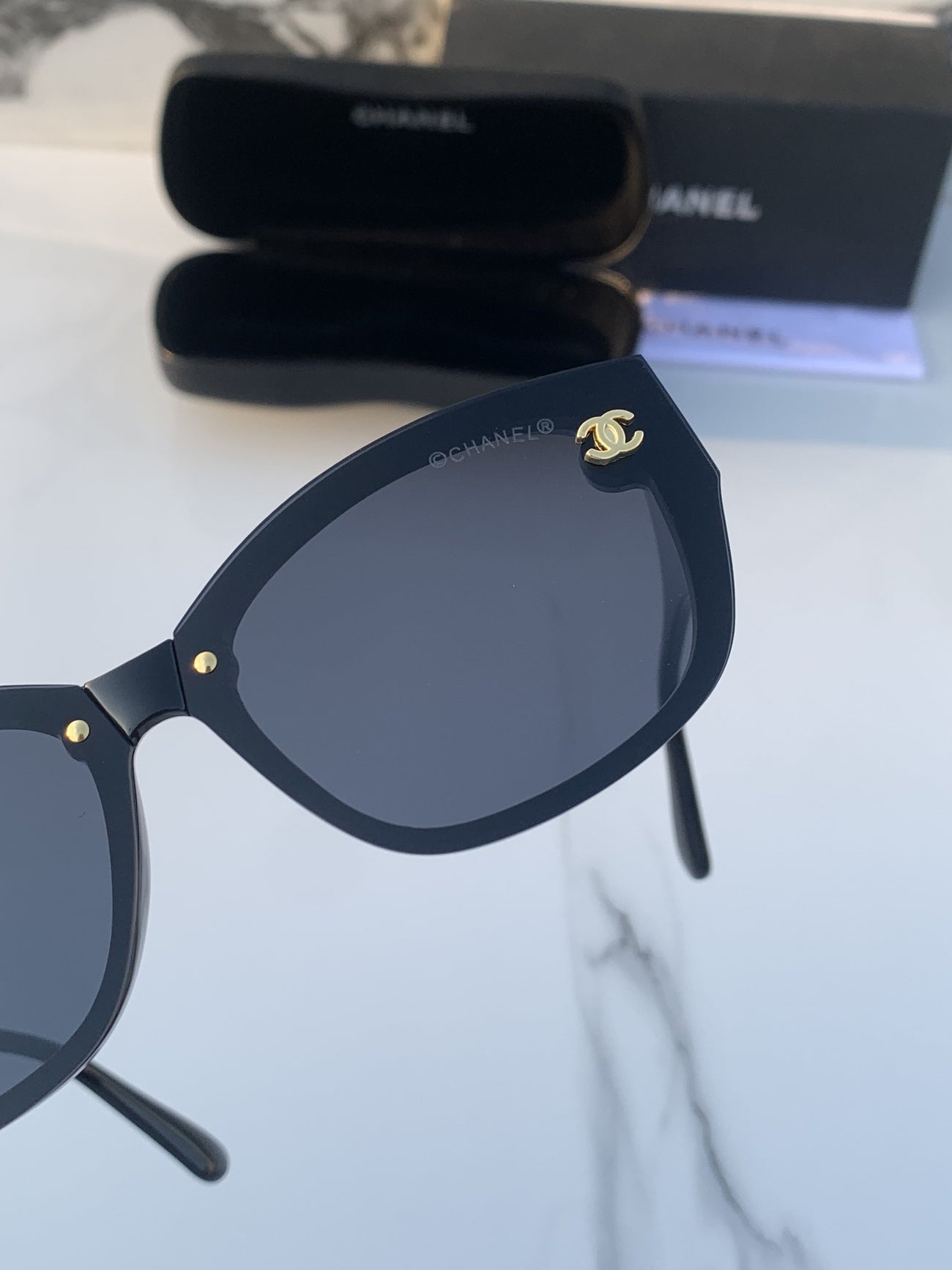 Chanel_8207_full_black