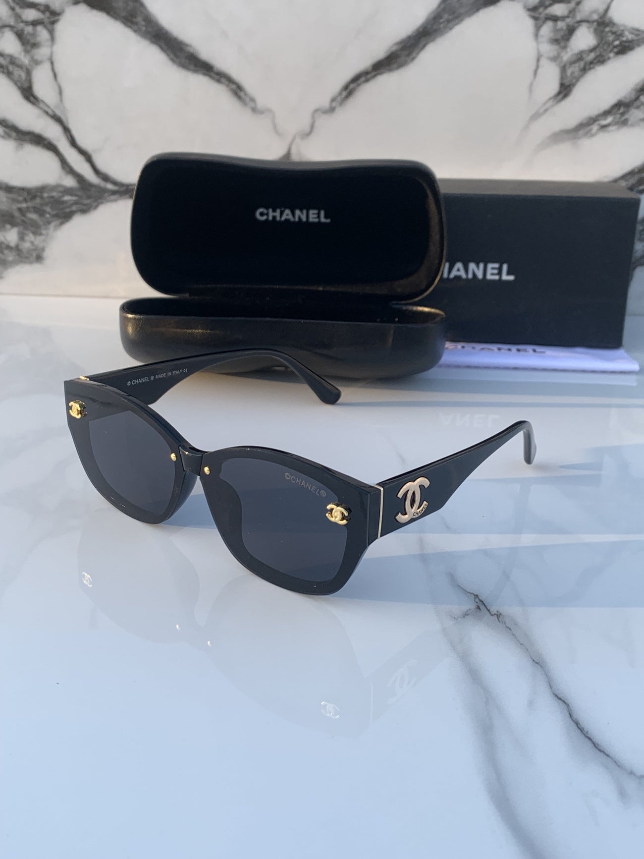 Chanel_8207_full_black