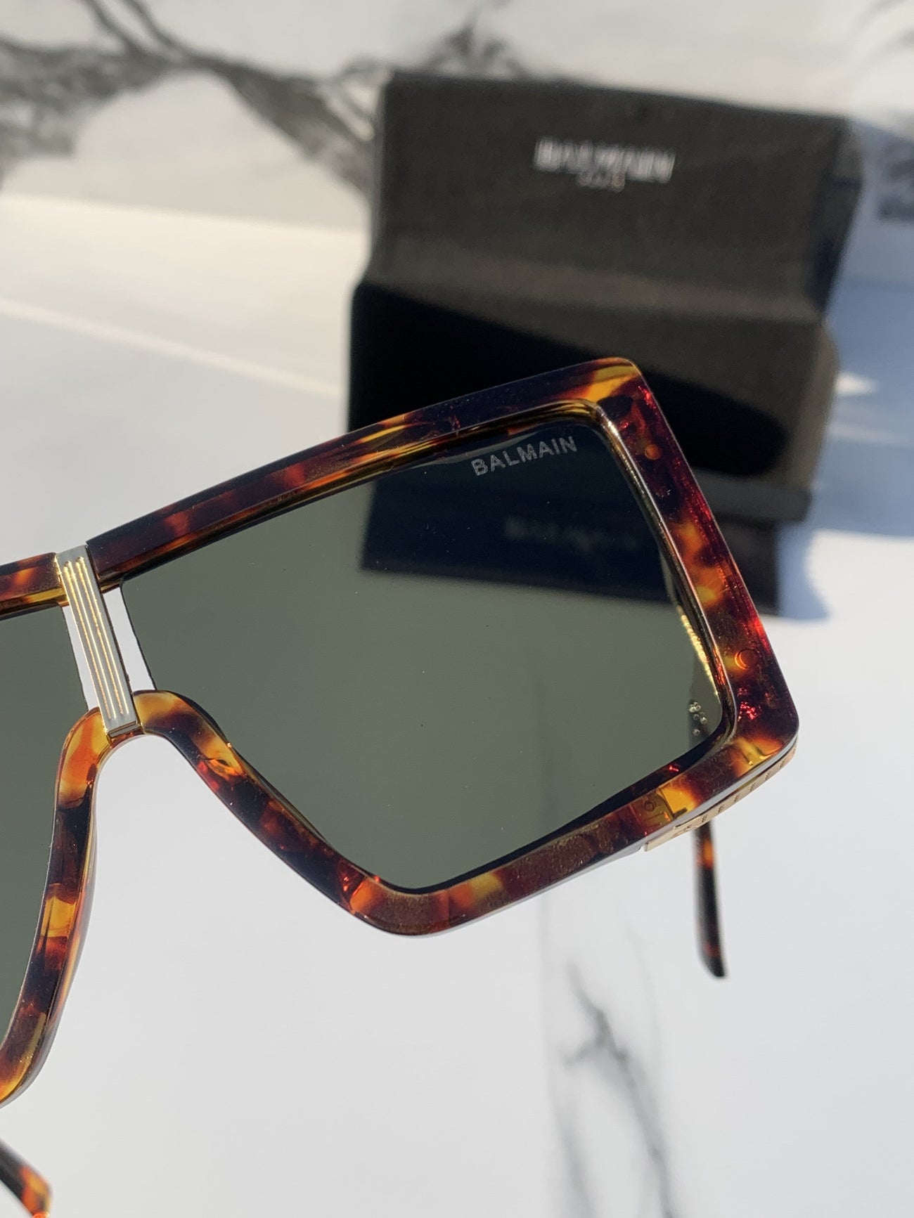 Balmain_grand_tiger_green